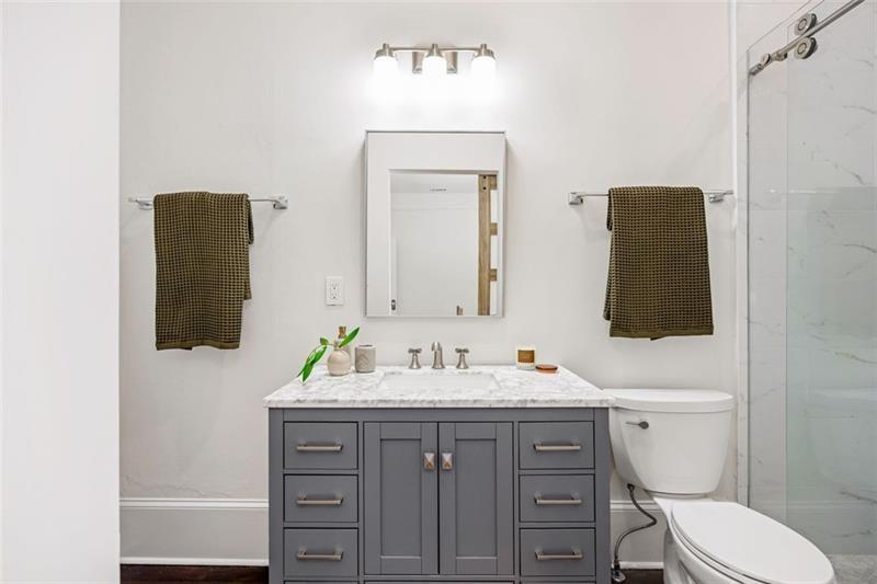 513 Saint Charles Avenue NE