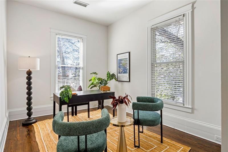 513 Saint Charles Avenue NE