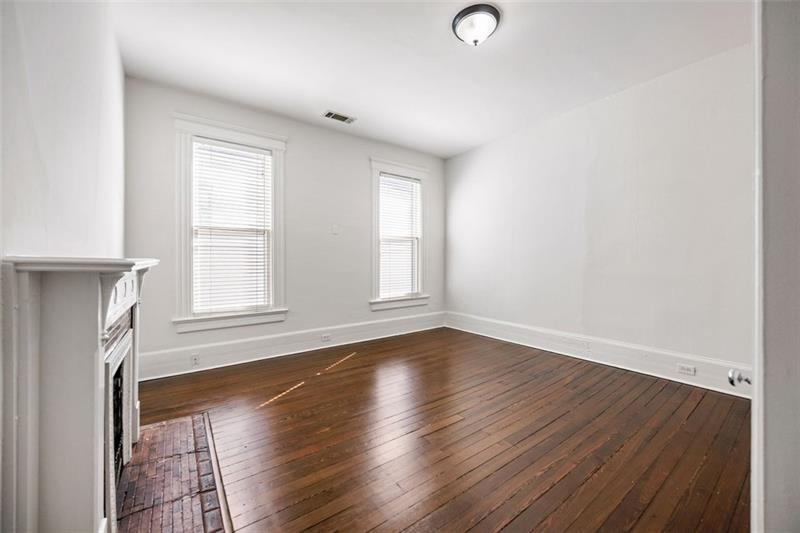 513 Saint Charles Avenue NE