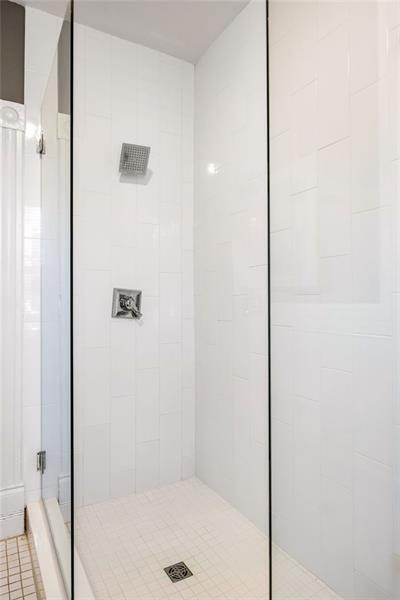 513 Saint Charles Avenue NE