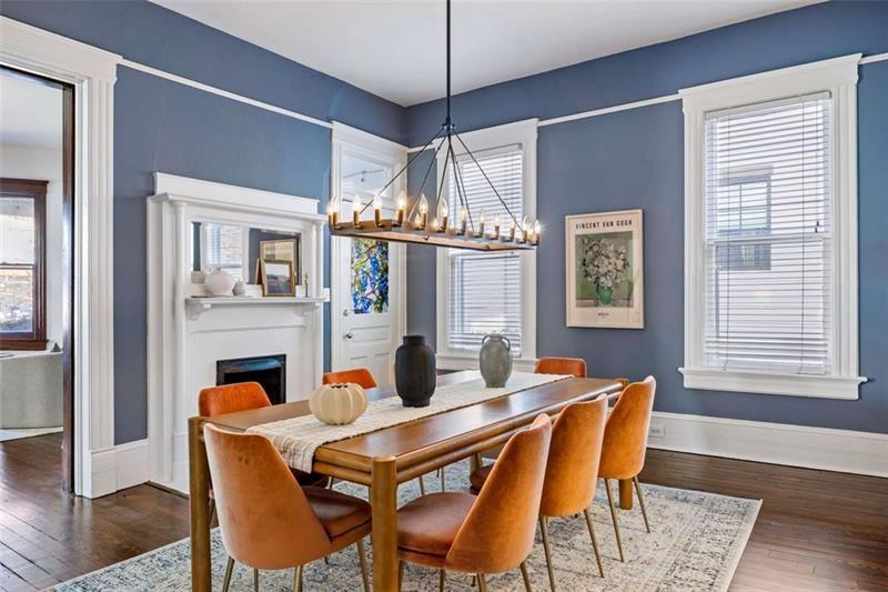 513 Saint Charles Avenue NE