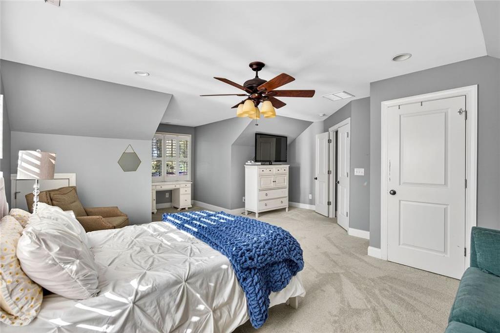 1759 NE Beacon Hill Boulevard NE