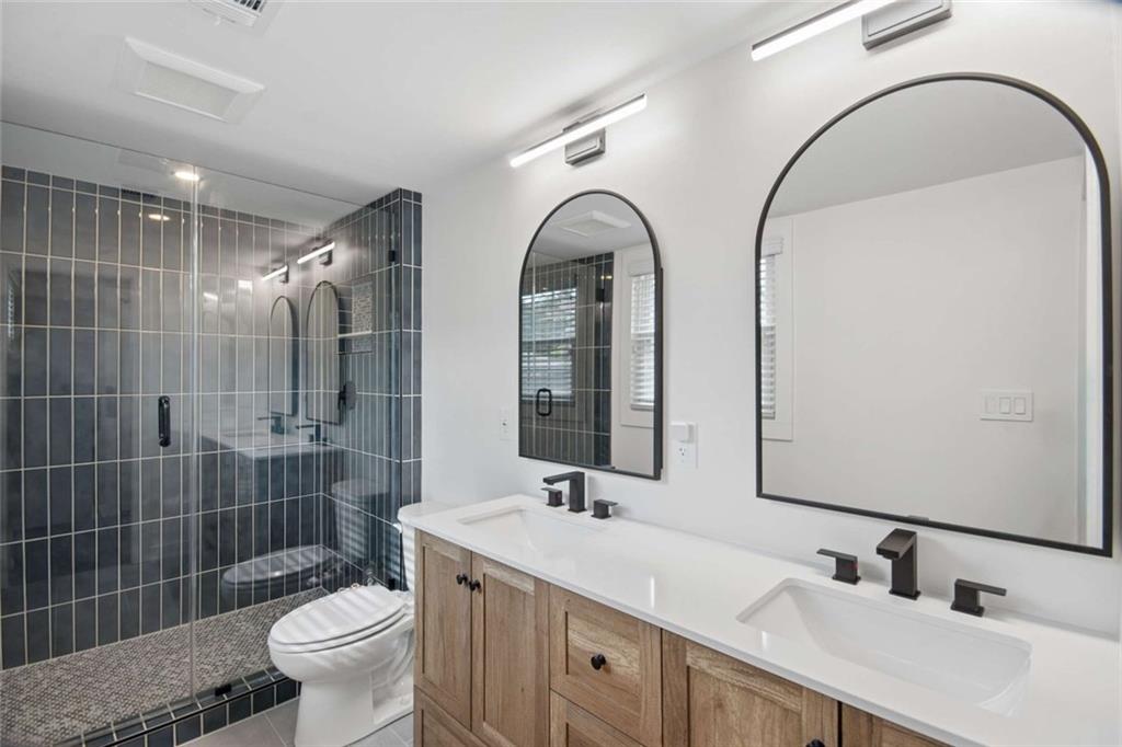 3504 Castlehill Court