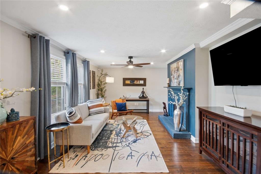 3504 Castlehill Court