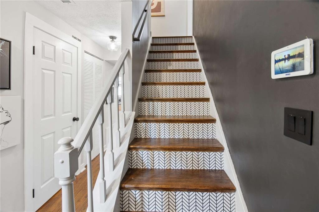 3504 Castlehill Court