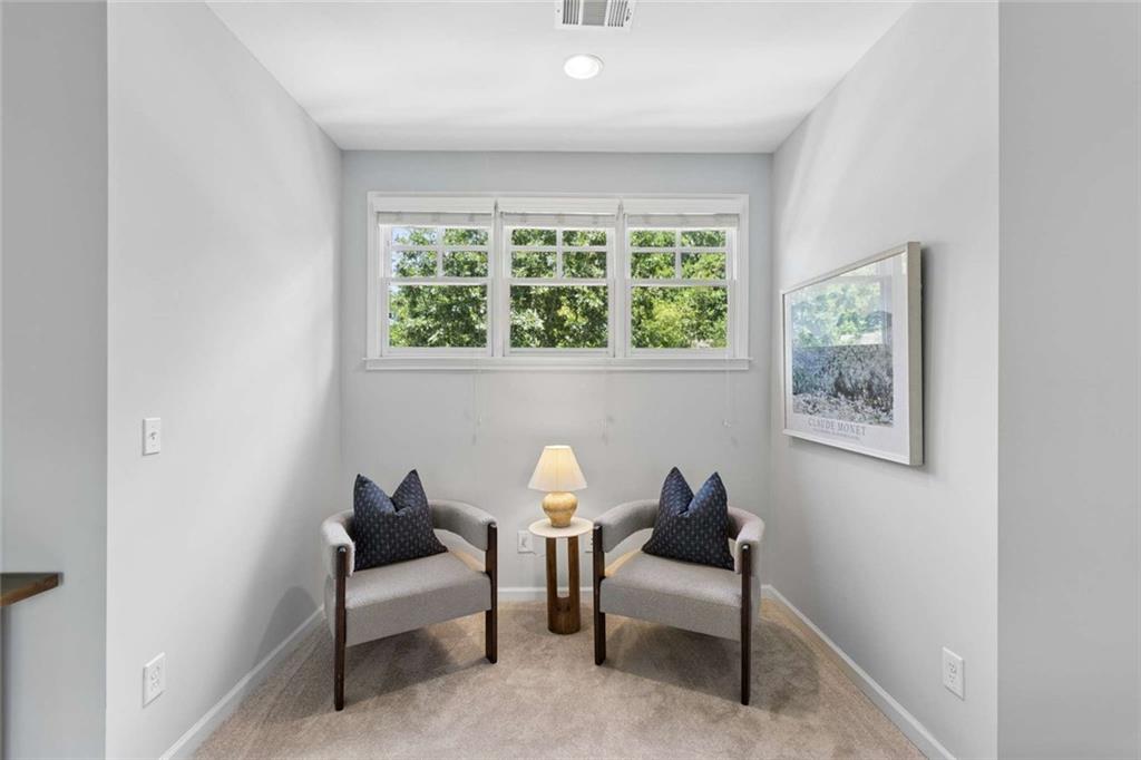 550 Glenaire Walk SE