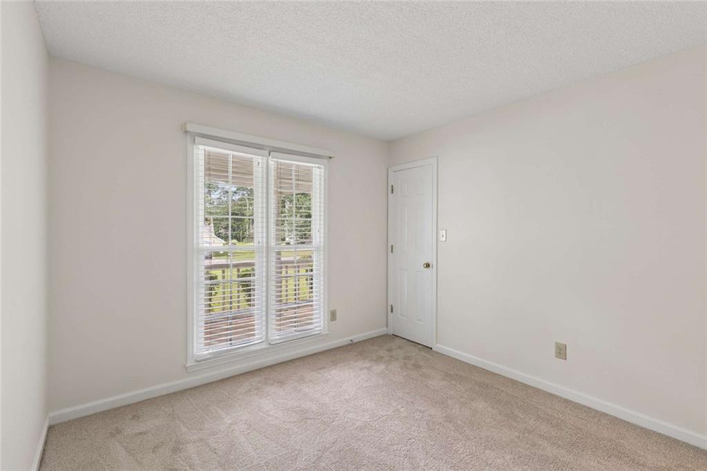 1109 Wynford Commons Commons SW