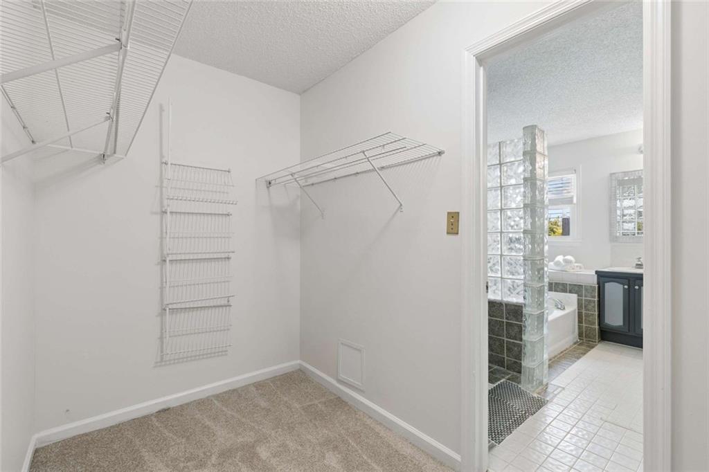1109 Wynford Commons Commons SW