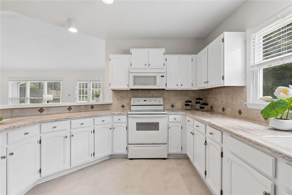 1109 Wynford Commons Commons SW