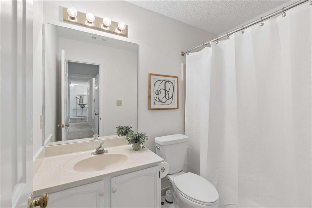 1109 Wynford Commons Commons SW