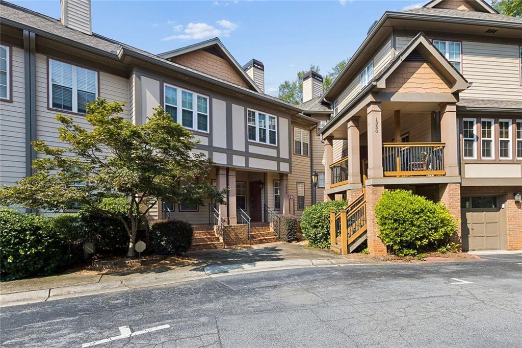 1344 Stillwood Chase NE