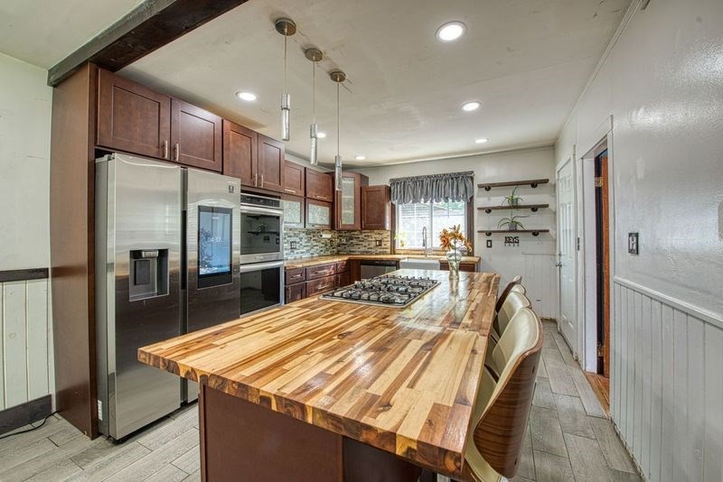 15 Packard Way