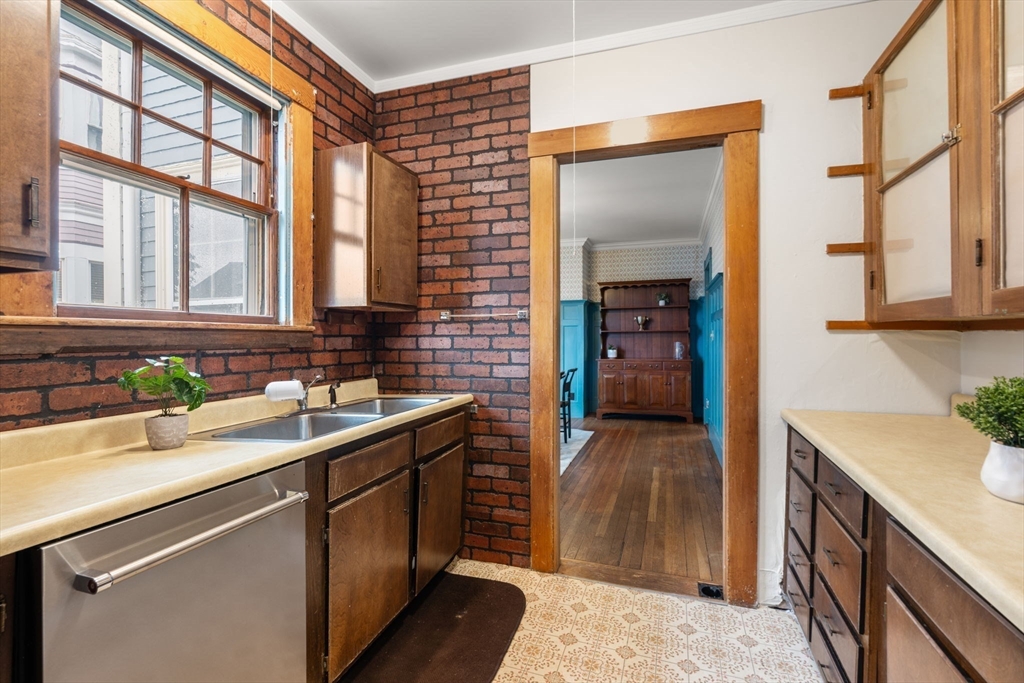 22 Hillside Ave