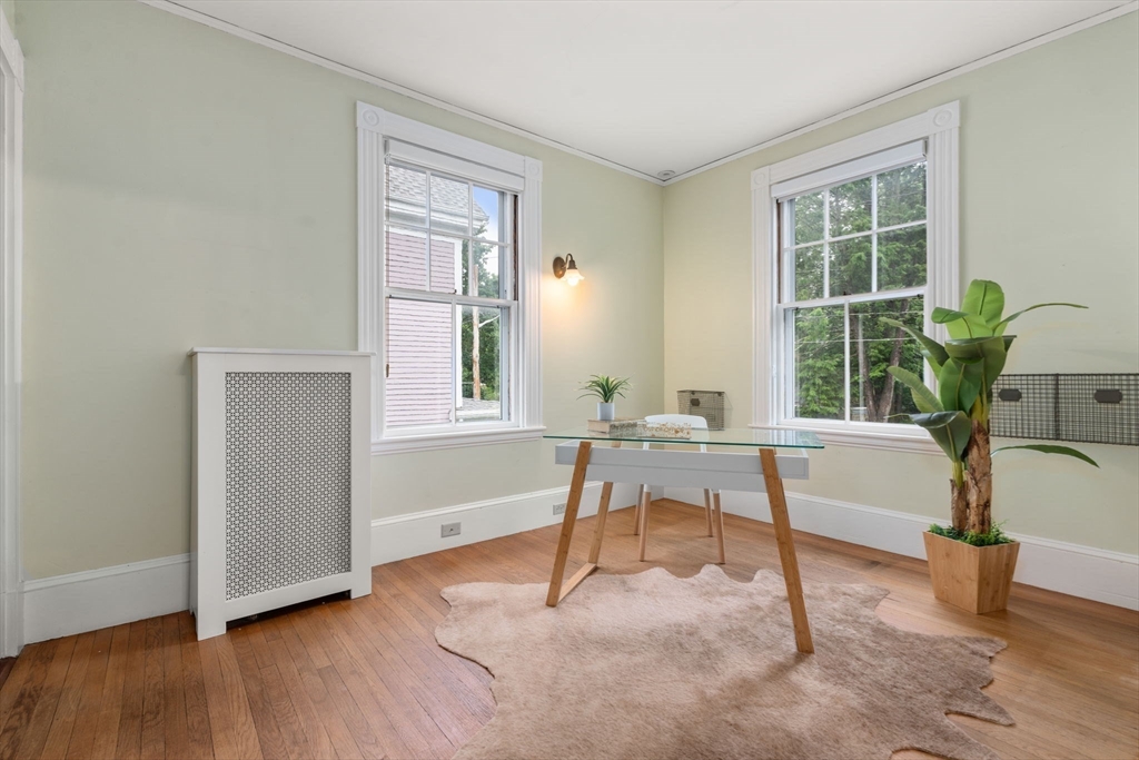 22 Hillside Ave