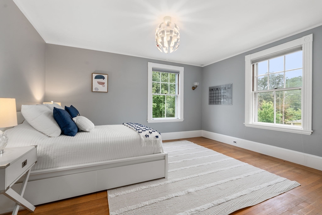 22 Hillside Ave