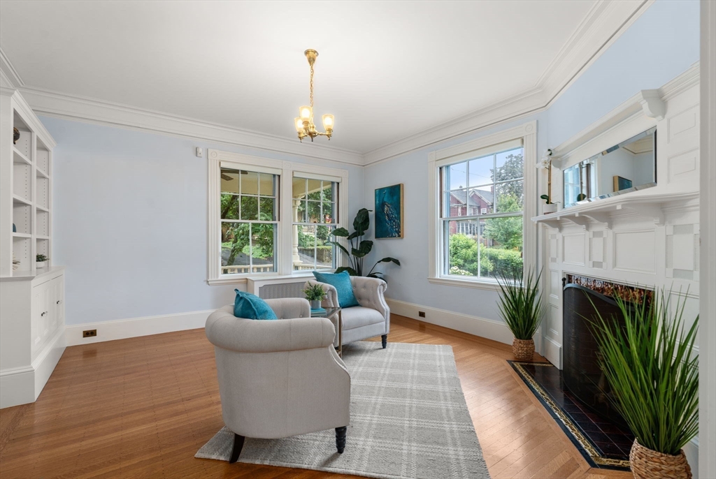 22 Hillside Ave