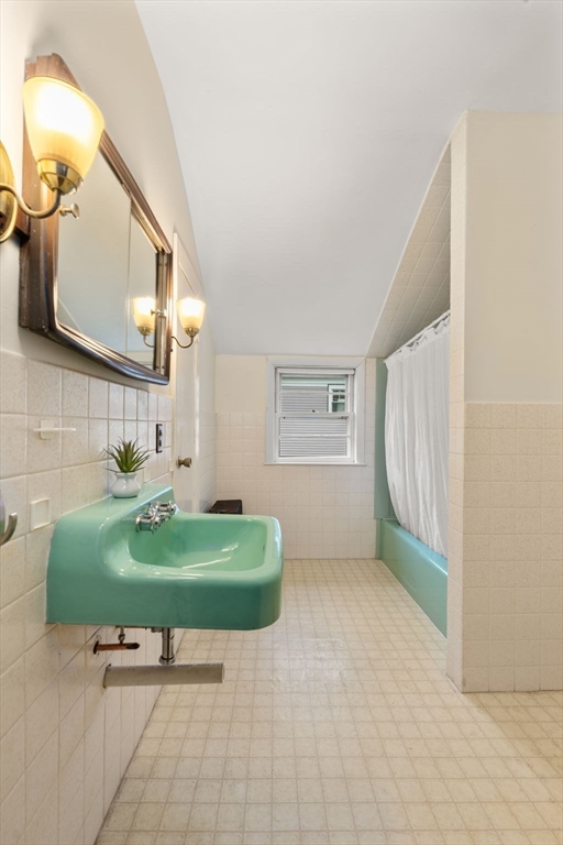 22 Hillside Ave