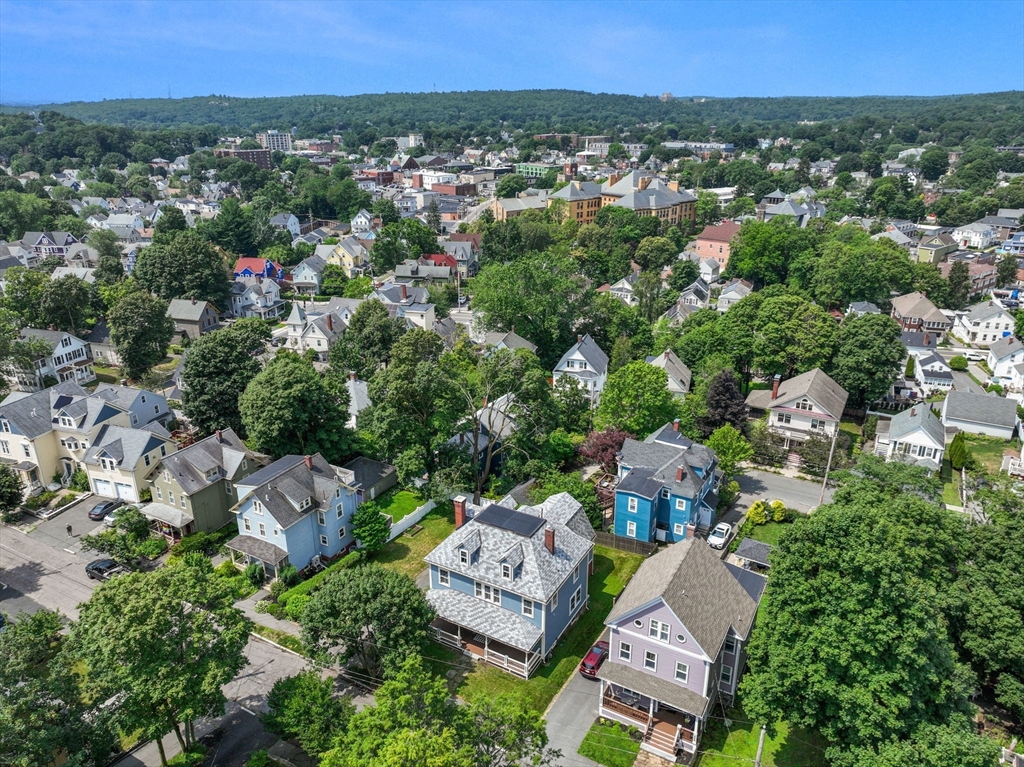 22 Hillside Ave