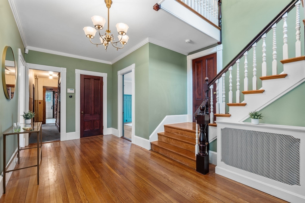 22 Hillside Ave