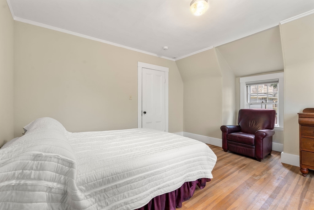 22 Hillside Ave