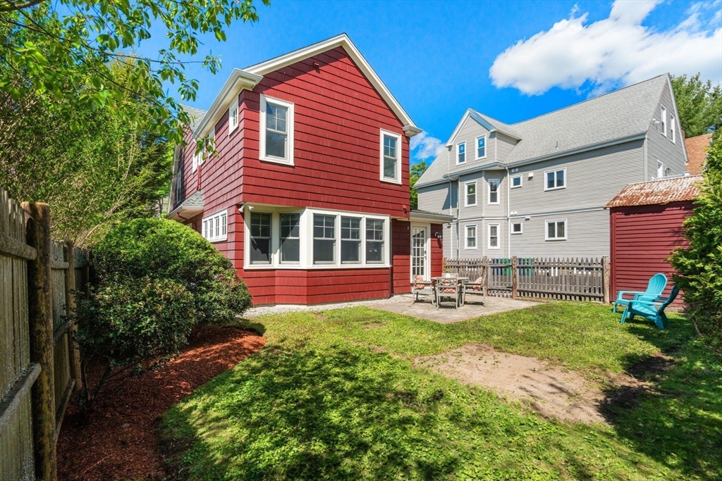 42 Aberdeen St