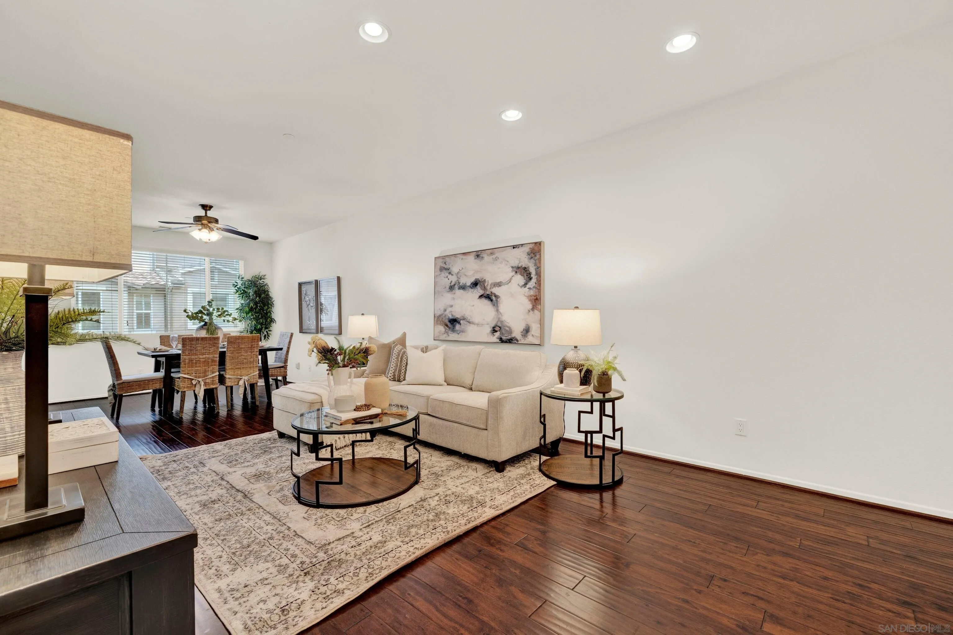 10127 Little Leaf Ln East