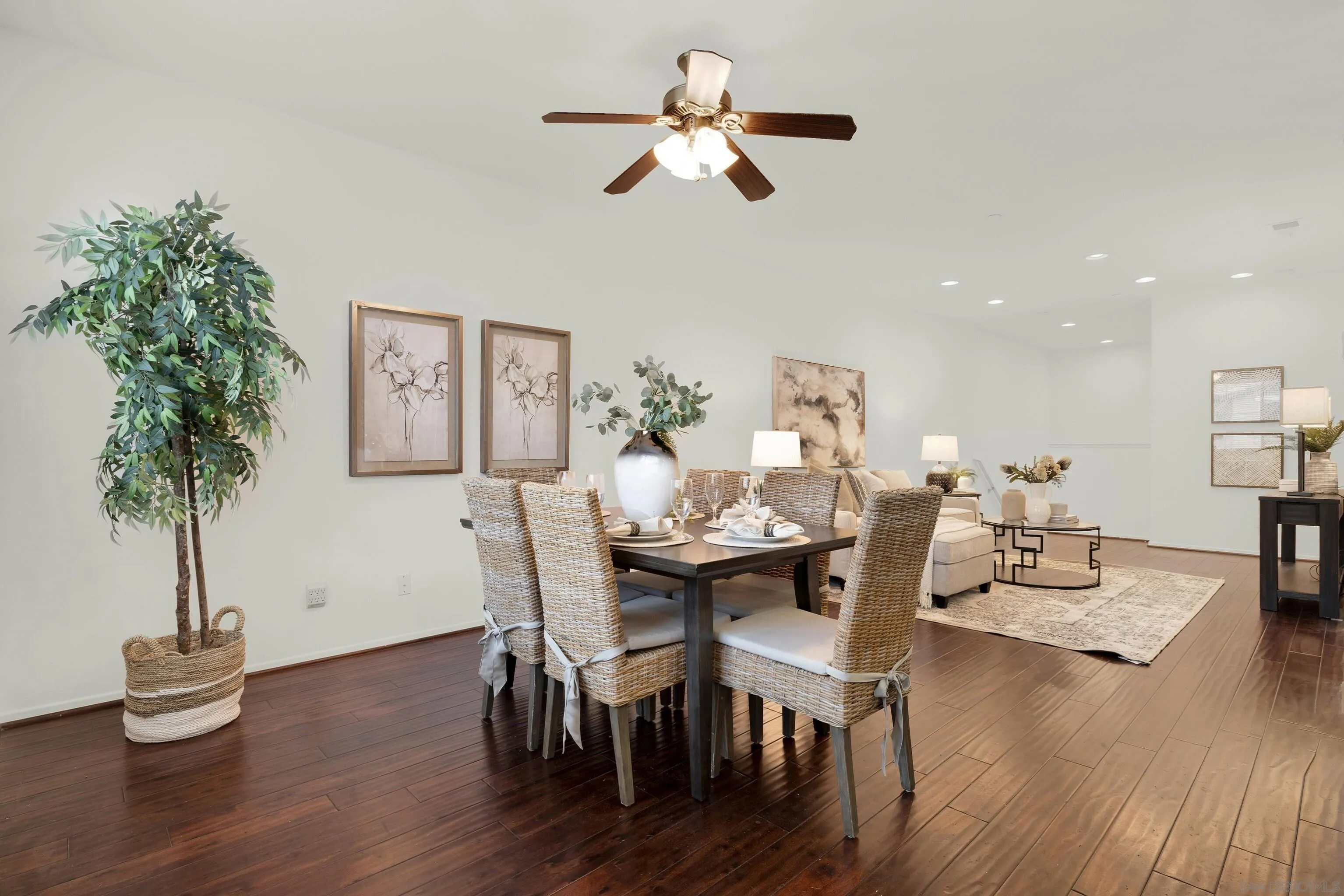 10127 Little Leaf Ln East