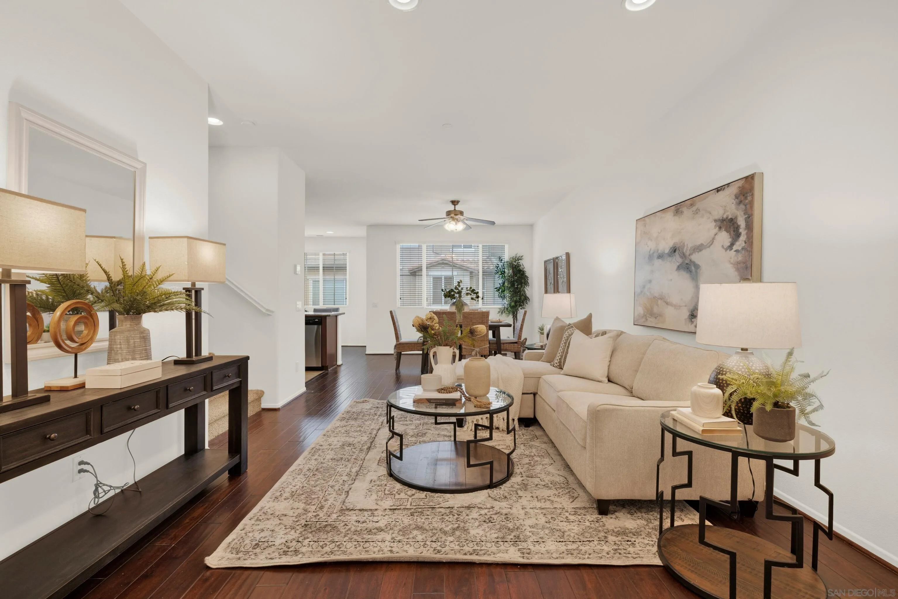 10127 Little Leaf Ln East