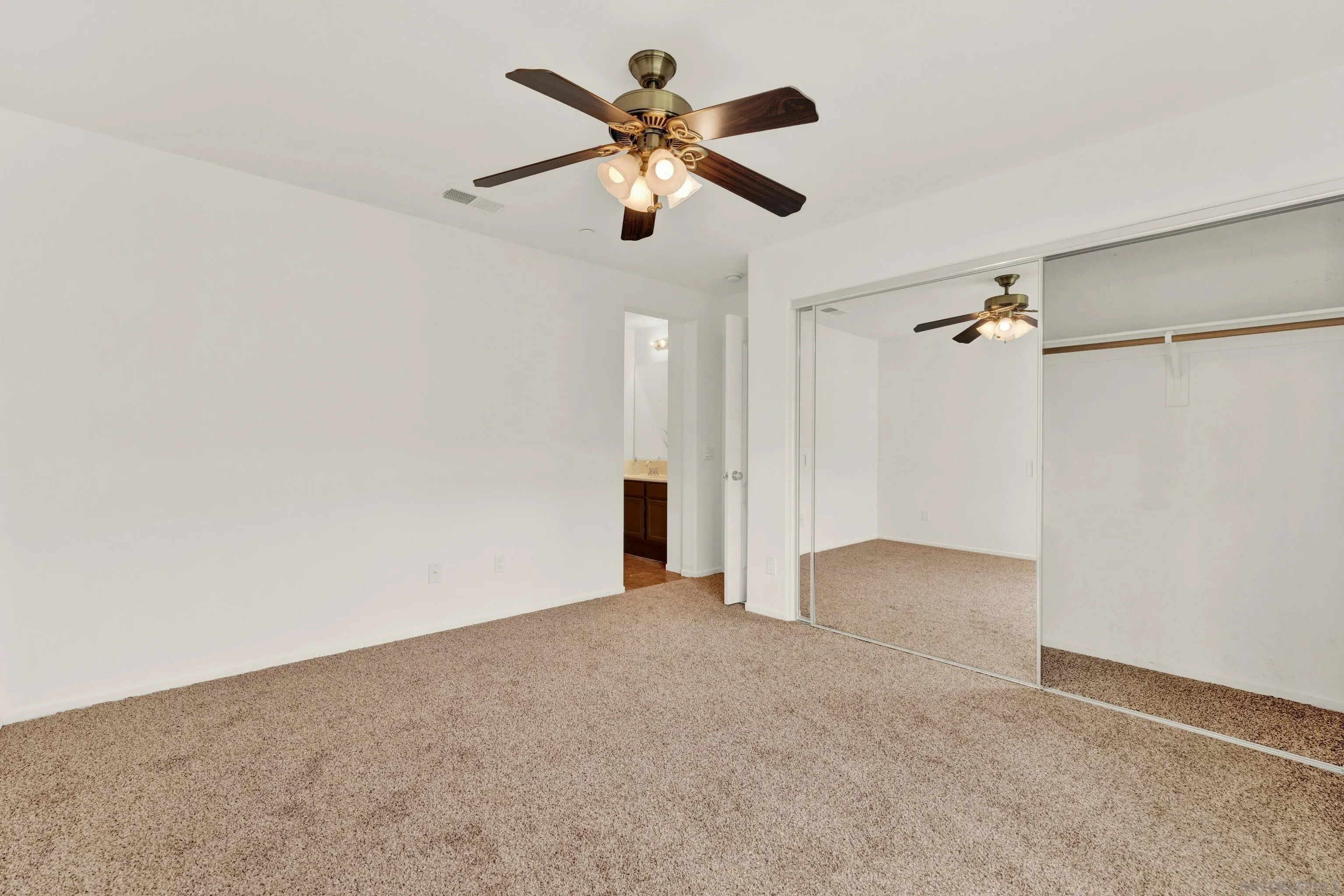 10127 Little Leaf Ln East