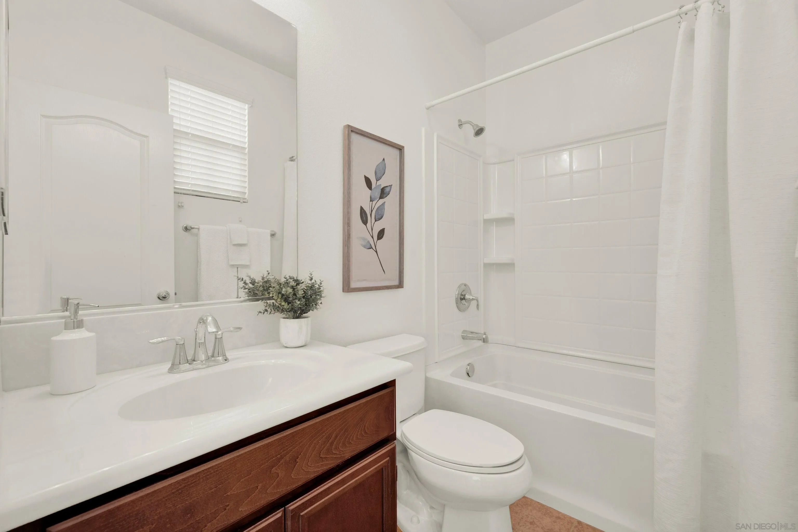 10127 Little Leaf Ln East