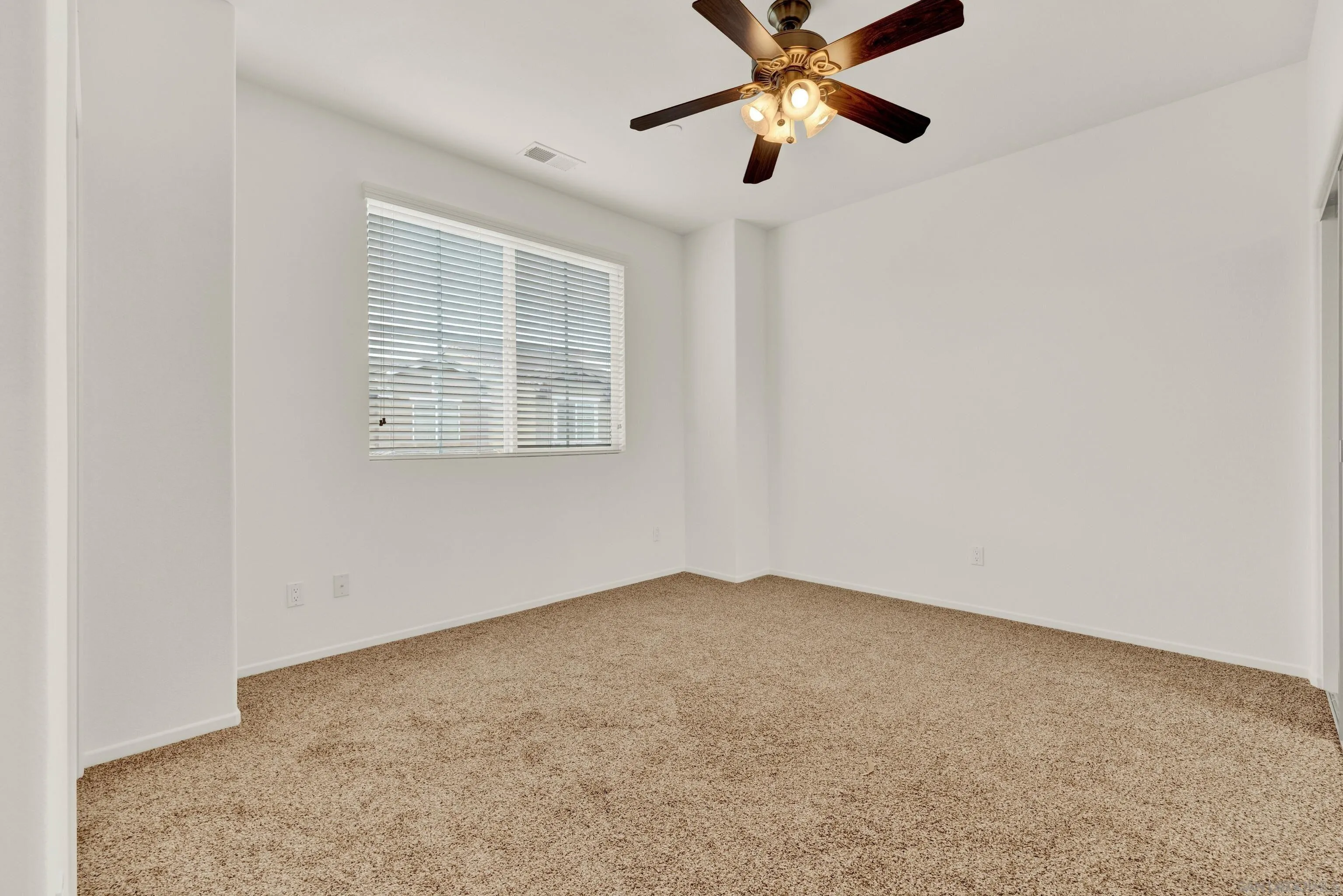 10127 Little Leaf Ln East