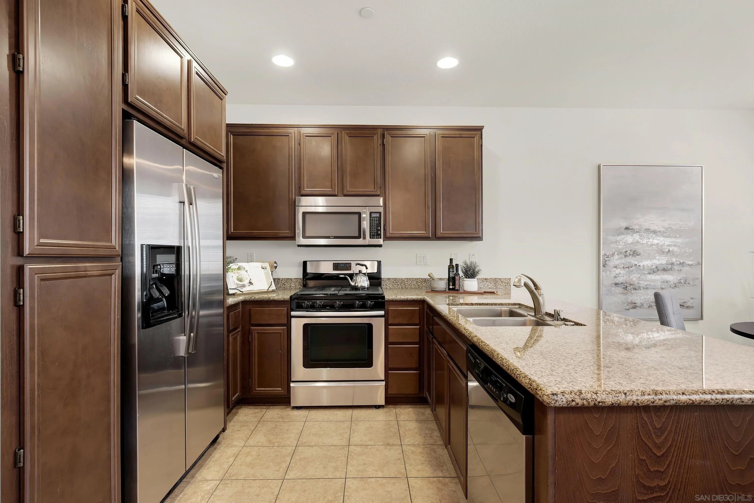 10127 Little Leaf Ln East