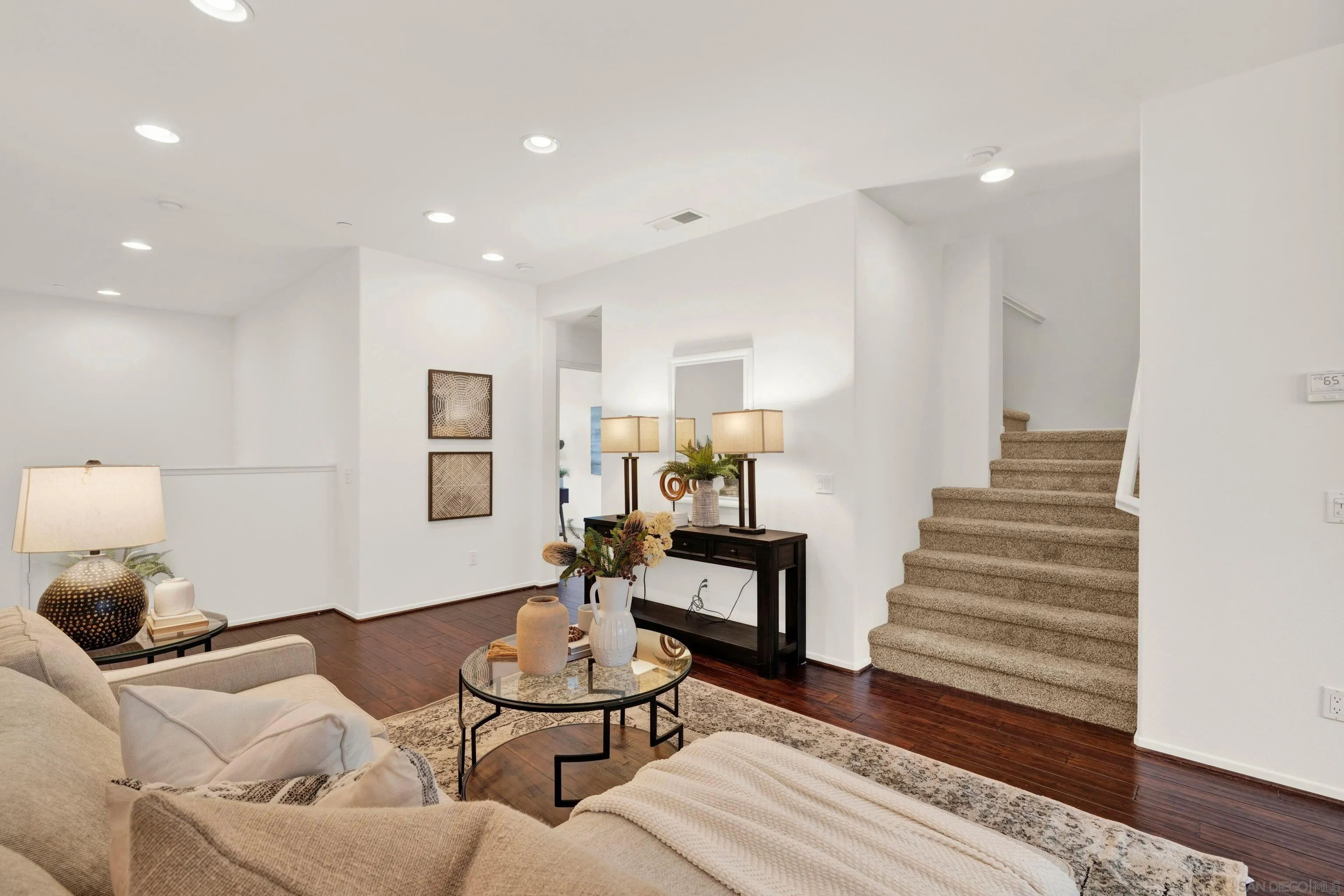 10127 Little Leaf Ln East