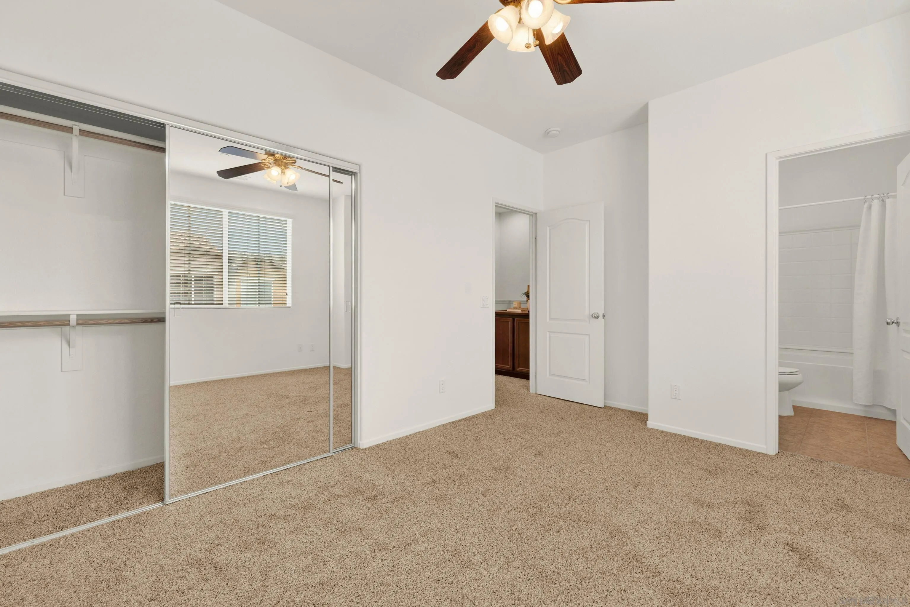 10127 Little Leaf Ln East