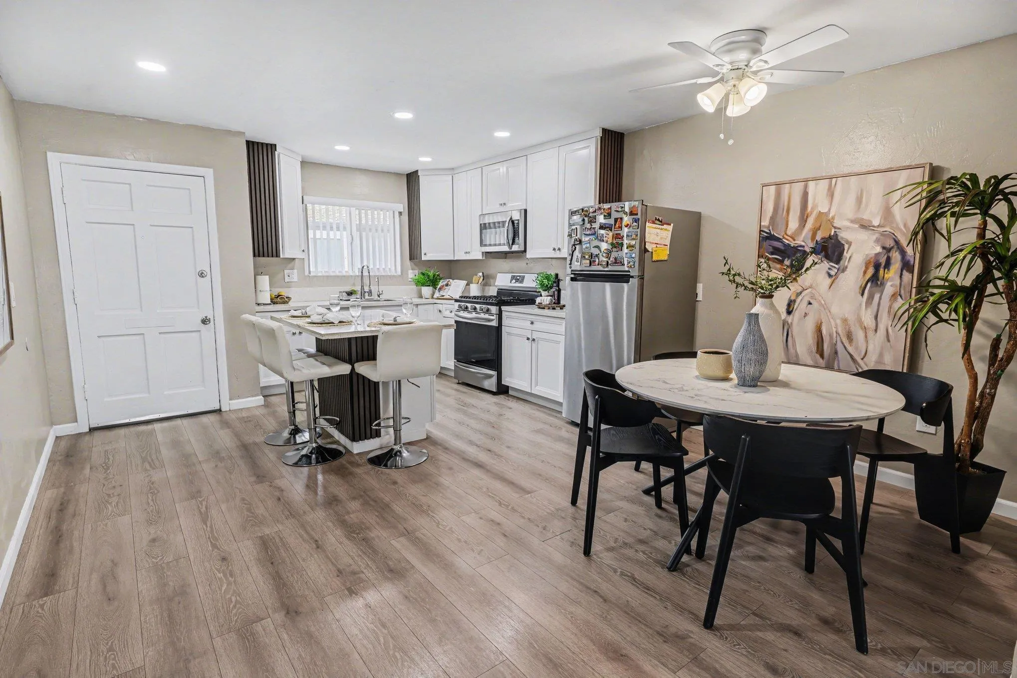 818 E Washington Unit C