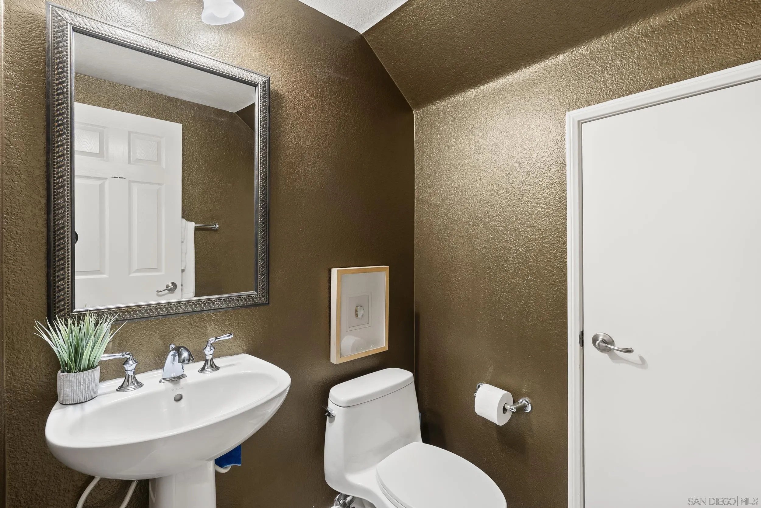 10505 Zenor Unit 21