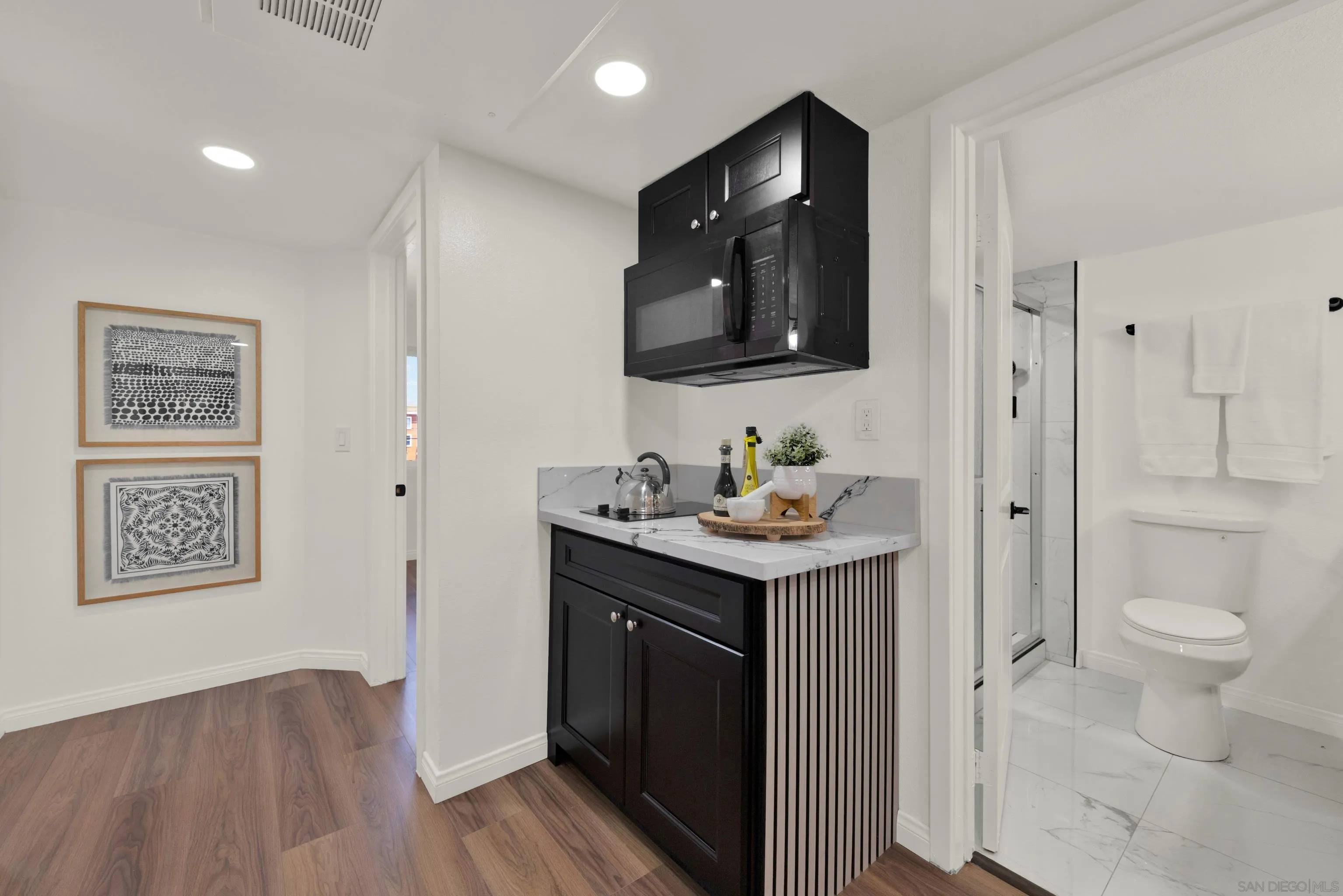 801 National City Unit: 209