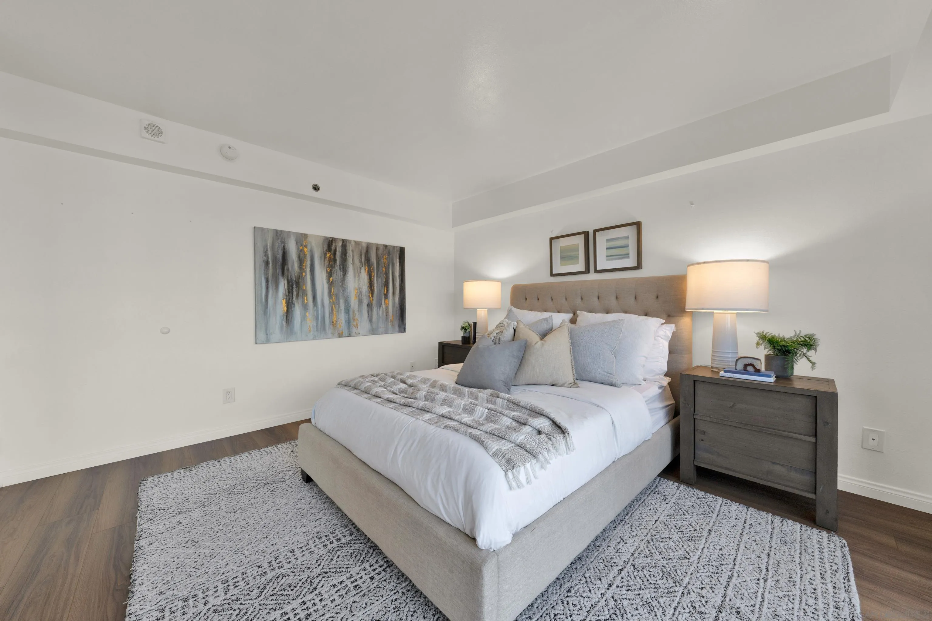 801 National City Unit: 209