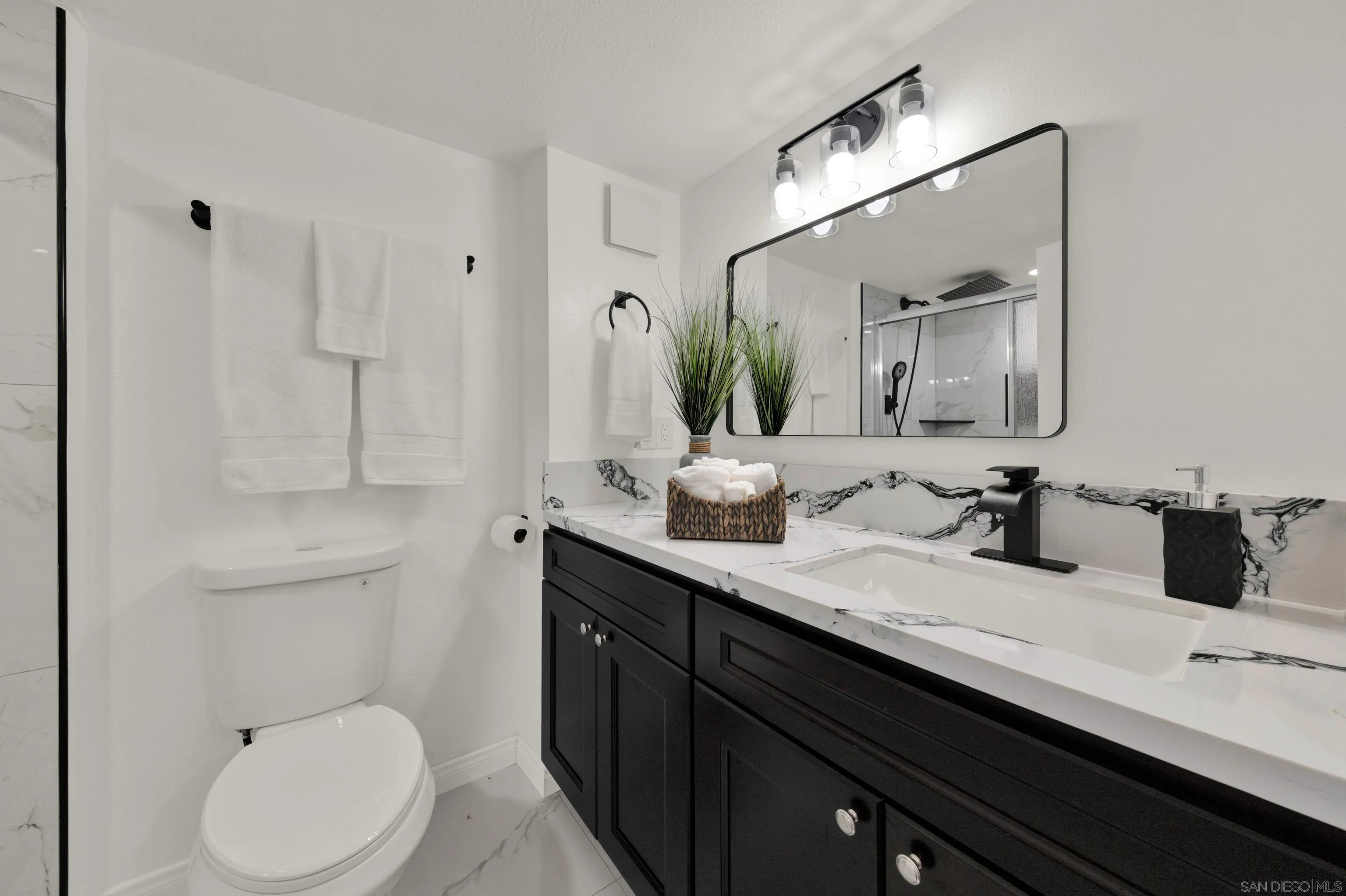 801 National City Unit: 209