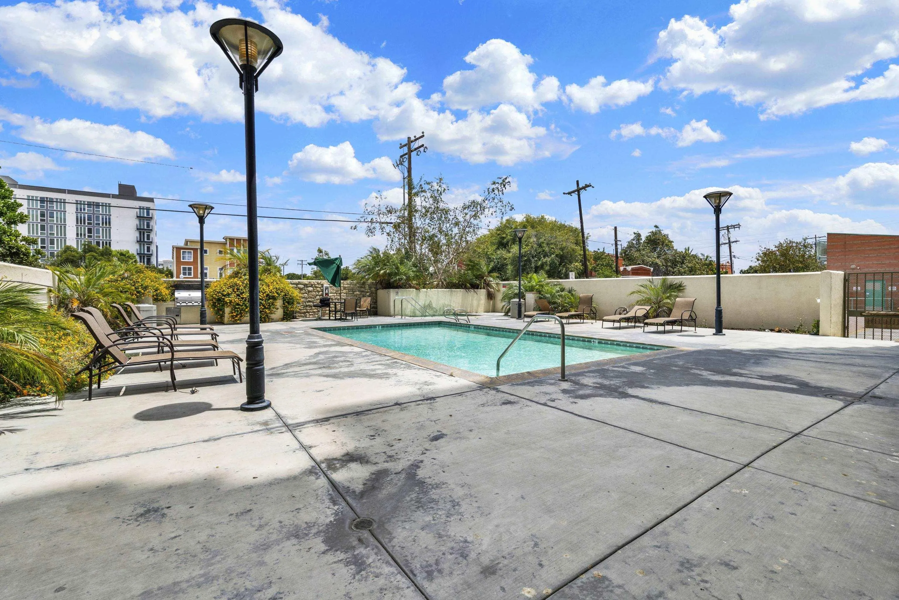 801 National City Unit: 209