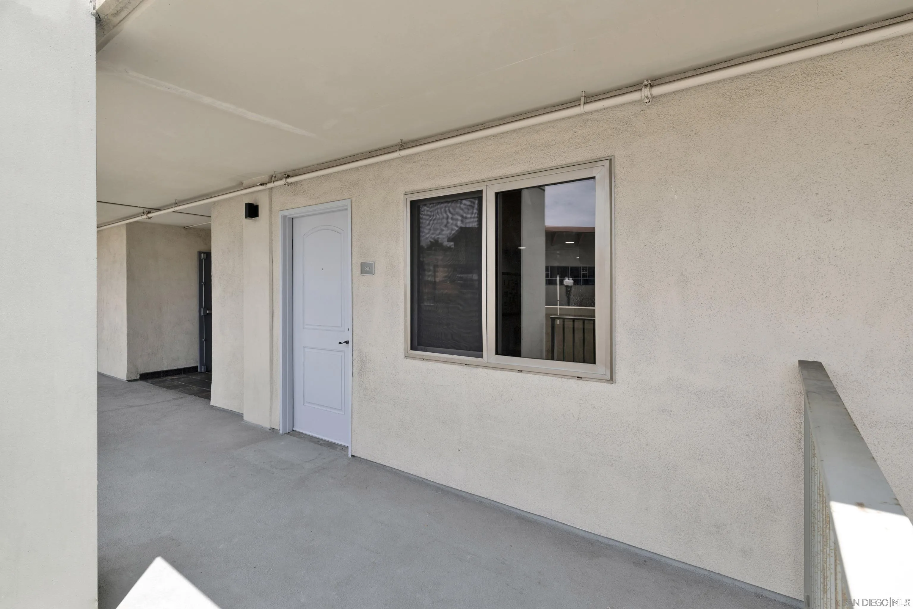 801 National City Unit: 209