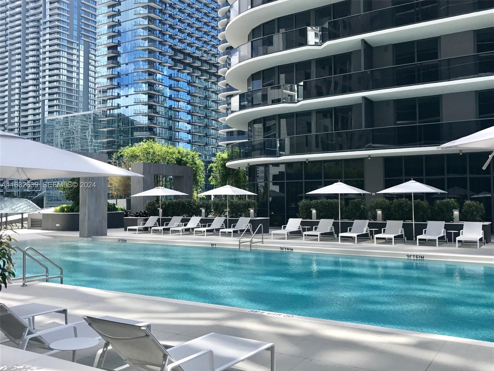 55 SW 9th Street 2807