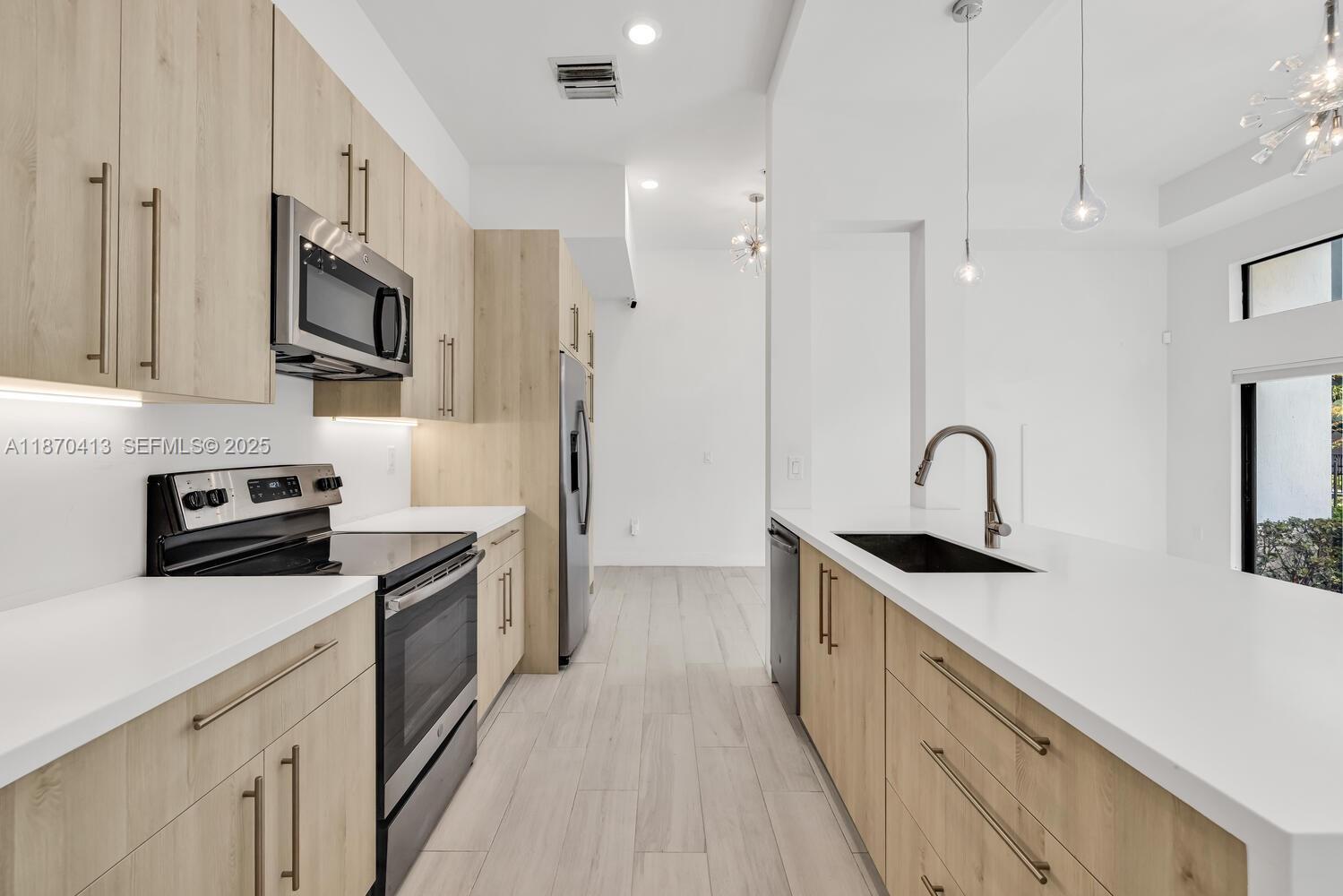 4369 NW 9th Street