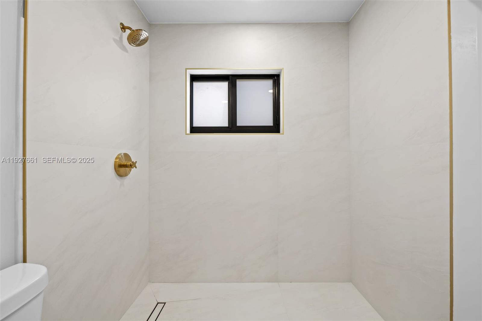 230 NE 43rd Street
