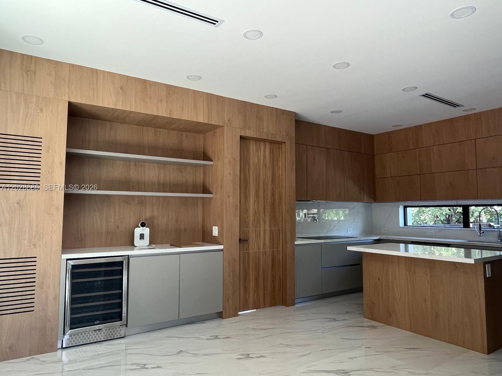 1700 NE 18th Street