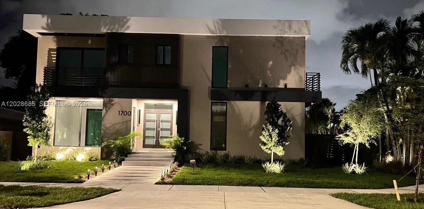 1700 NE 18th Street