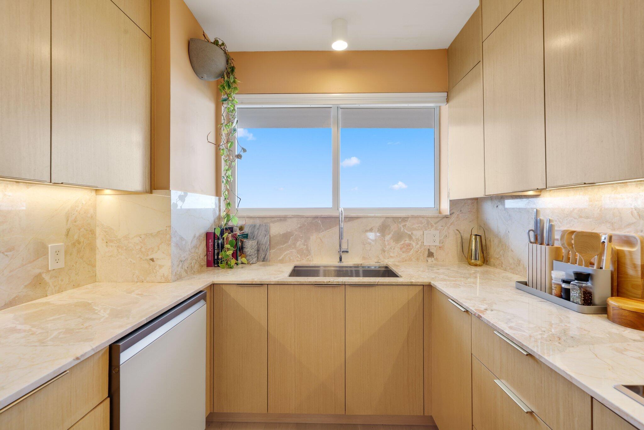 333 Sunset Drive 505