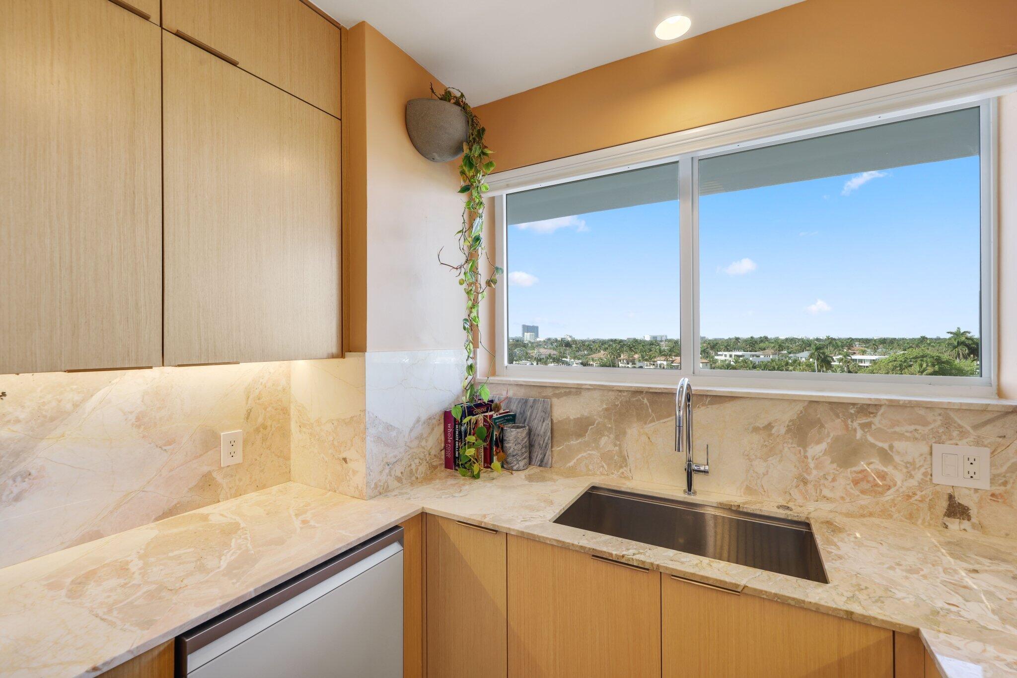 333 Sunset Drive 505