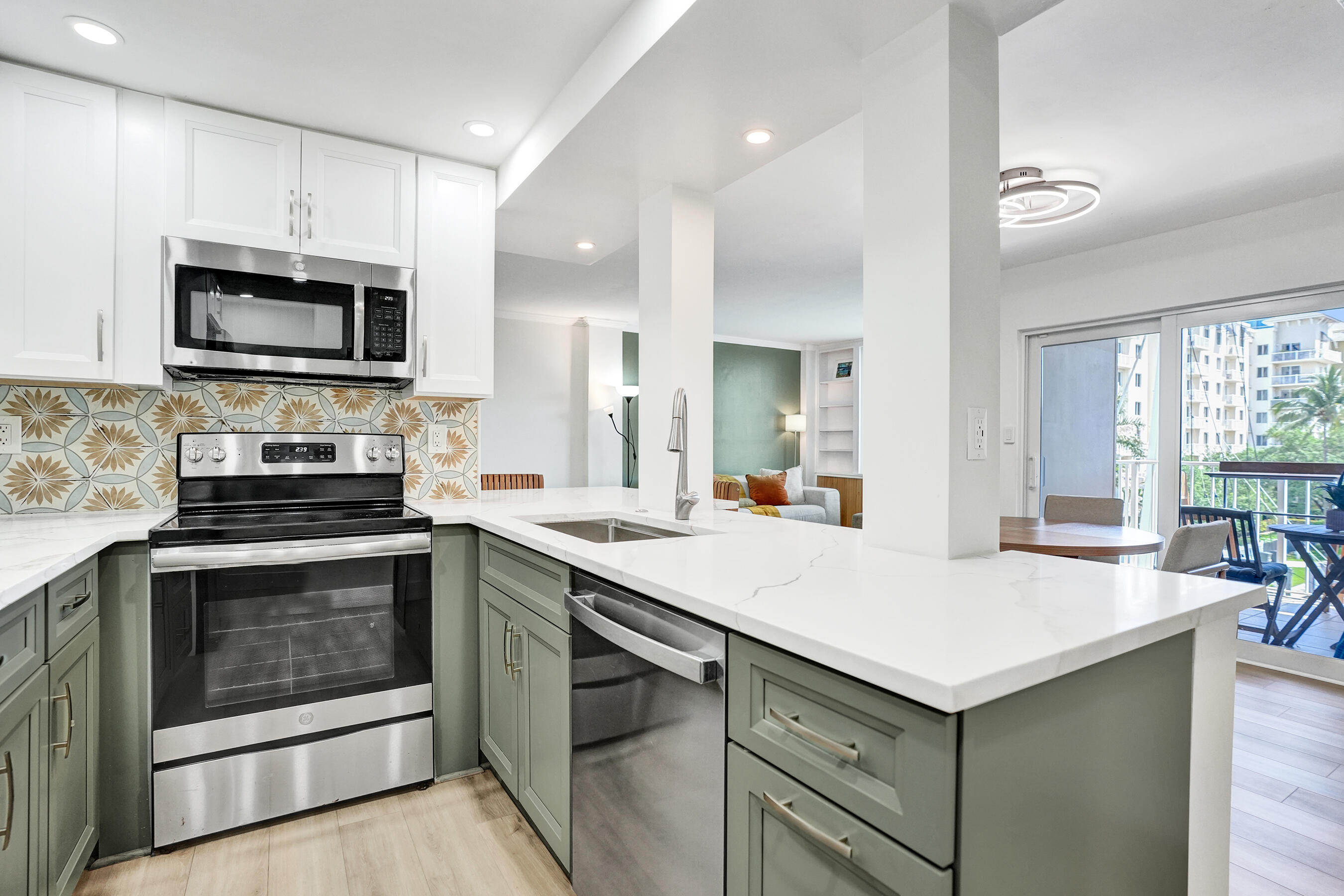 1600 SE 15th Street 400