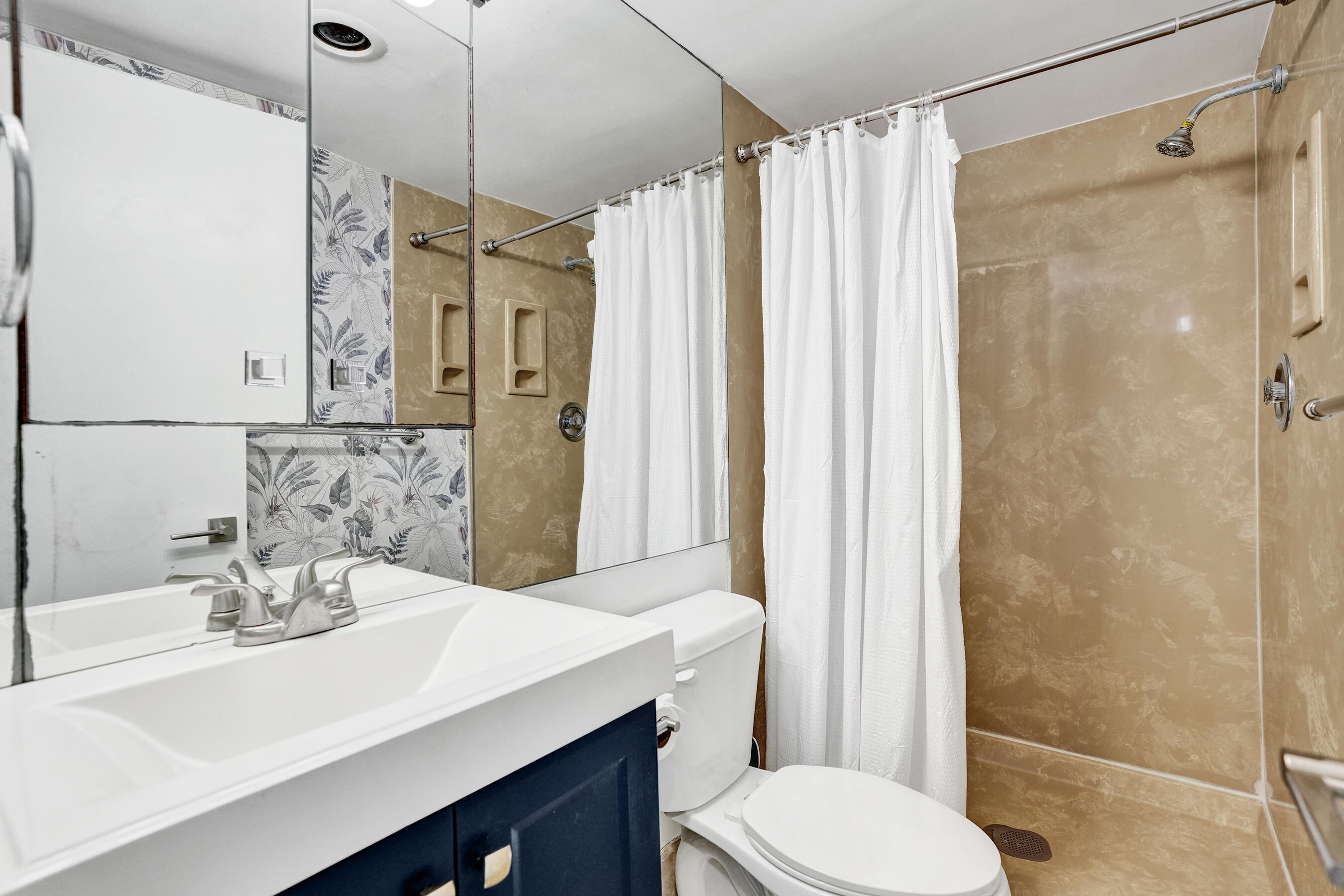 1600 SE 15th Street 400